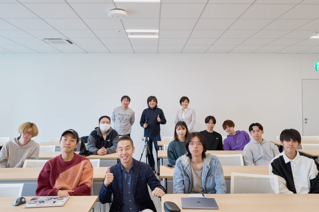 DBM学科の学生と曽山哲人さん